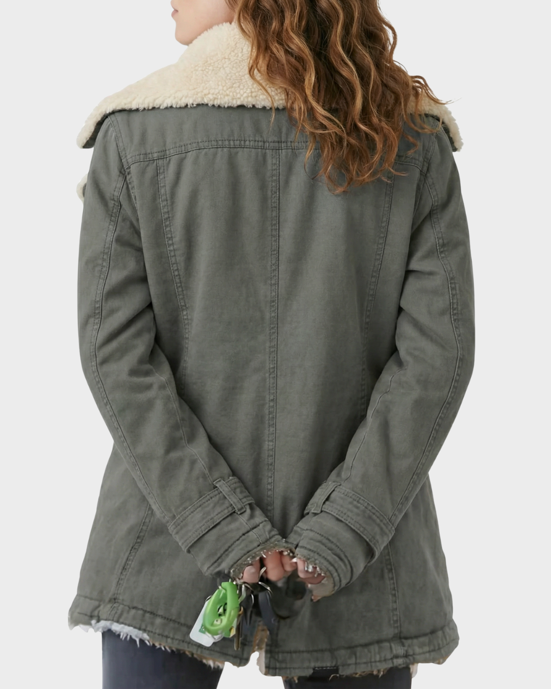 Abrigo de lana con forro de borreguillo