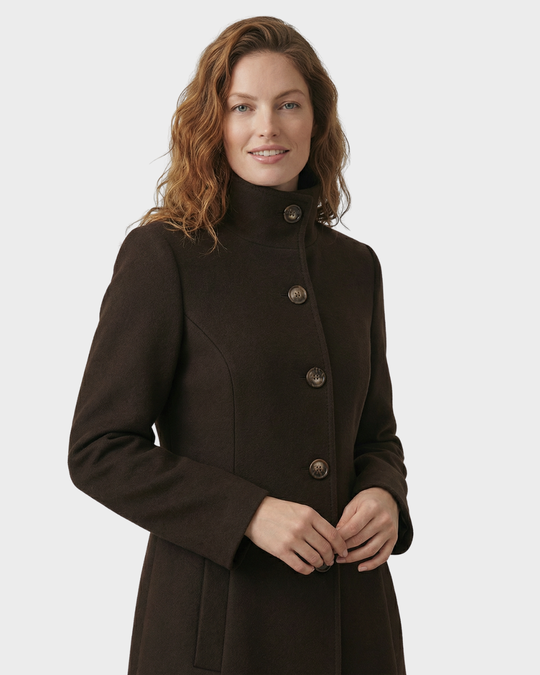 Abrigo cuello alto – elegancia limpia y abrigo ligero