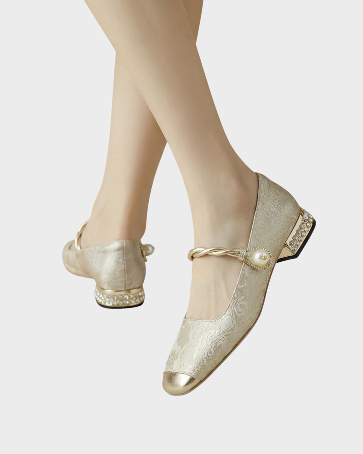 Zapatos de tacón con detalle para mujer