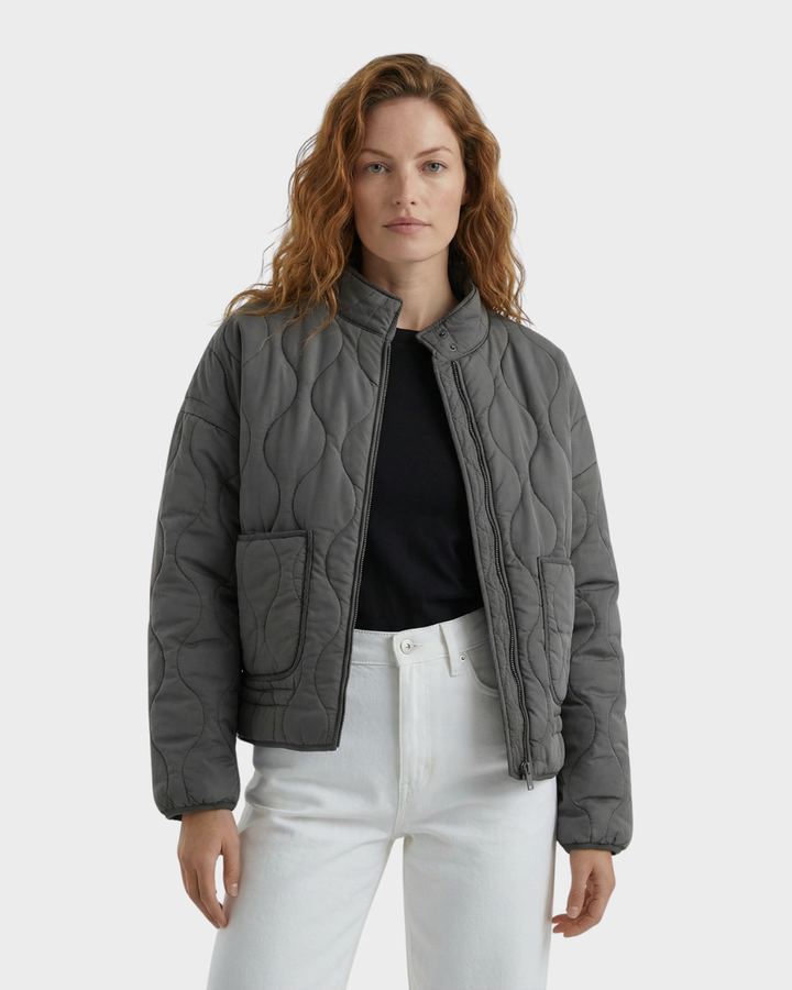 Chaqueta de Invierno con Diseño Moderno y Confortable