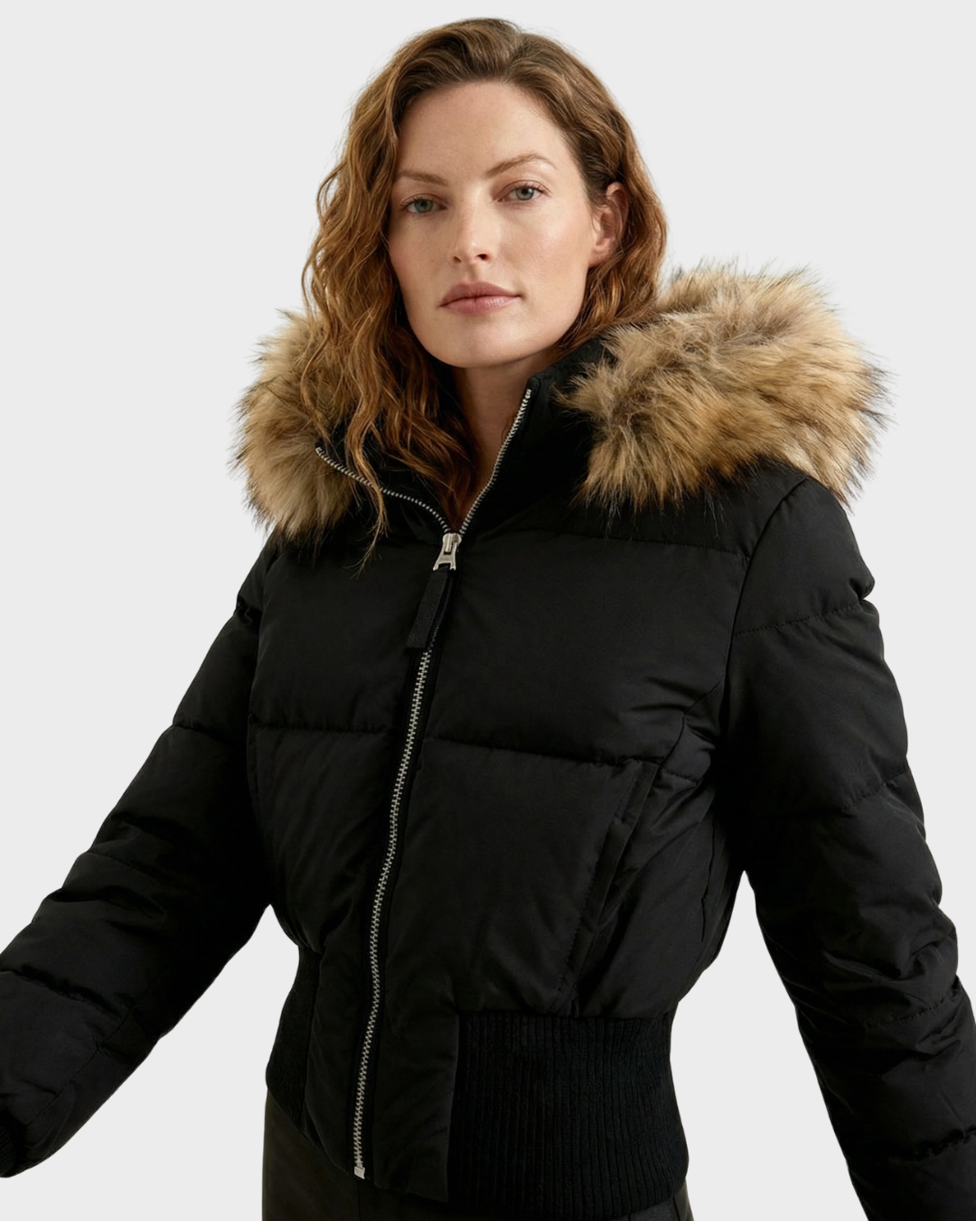 Chaqueta Con Capucha y Detalles de Piel