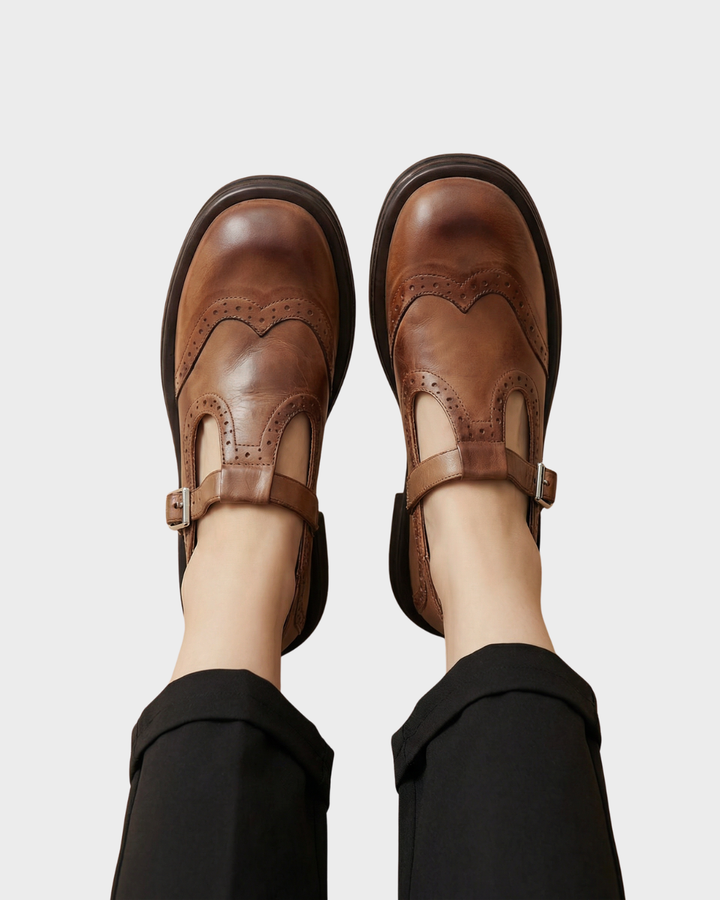 Zapatos de Cuero con Hebilla y Diseño Clásico