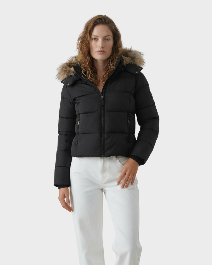 Chaqueta de Plumas con Capucha y Estilo Funcional