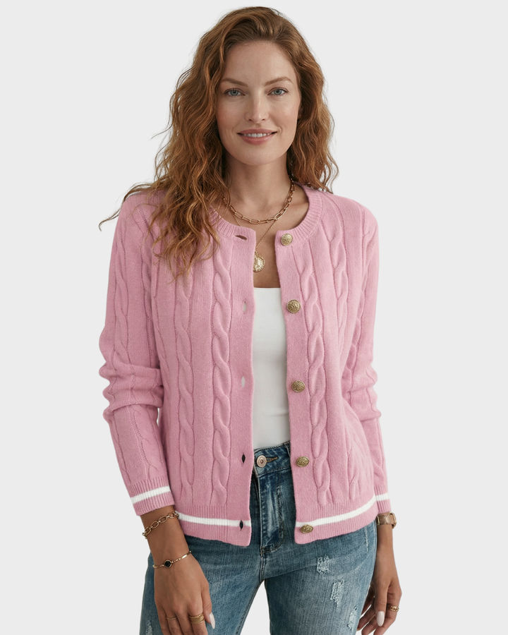 Cárdigan – ribetes dorados y elegancia