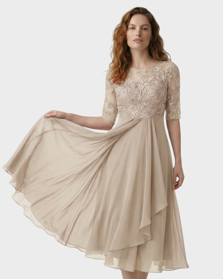 Vestido de cocktail con encaje