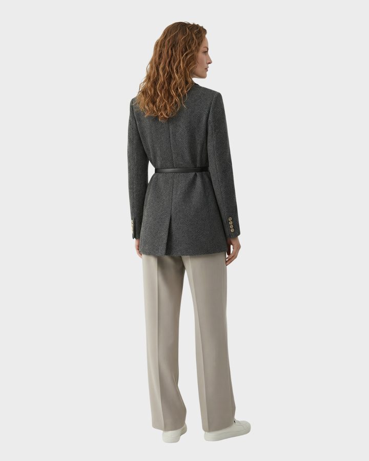 Chaqueta de tweed acrílico con doble botonadura y corte ajustado