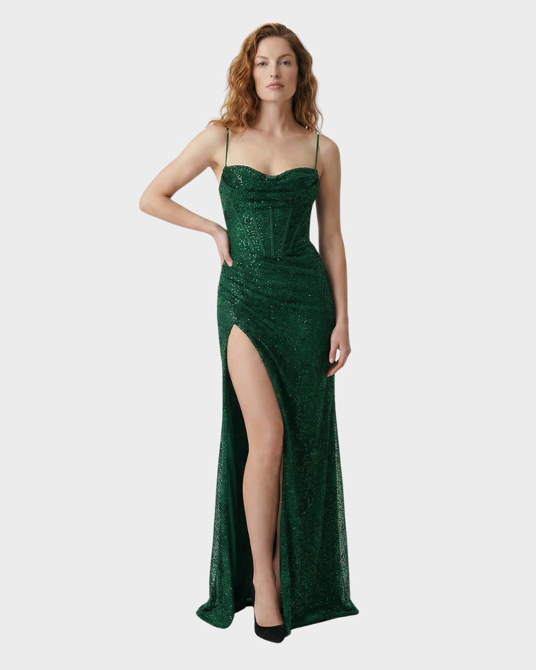 Vestido largo de noche con escote y abertura