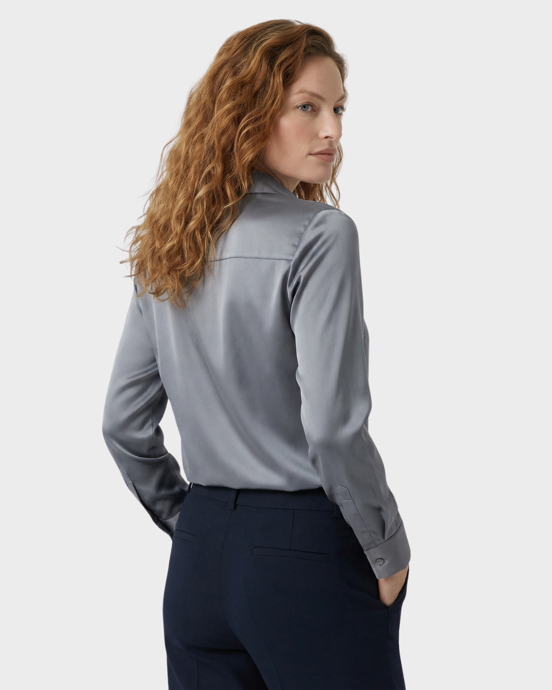 Blusa de Satén con Cuello en V