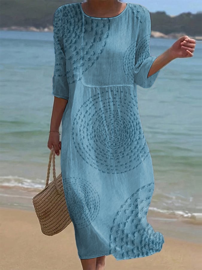 Vestido casual de mujer bordado.