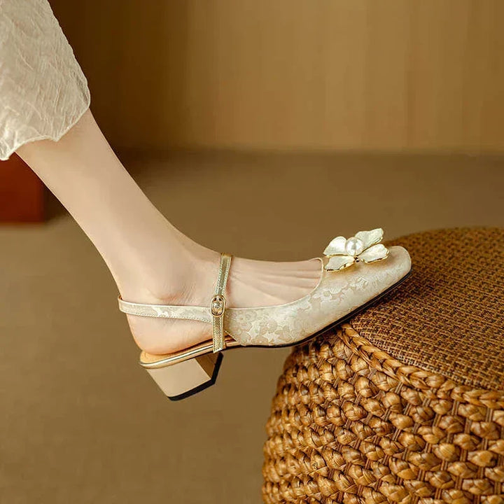 Mathilde – Zapatos elegantes para mujeres con detalle floral